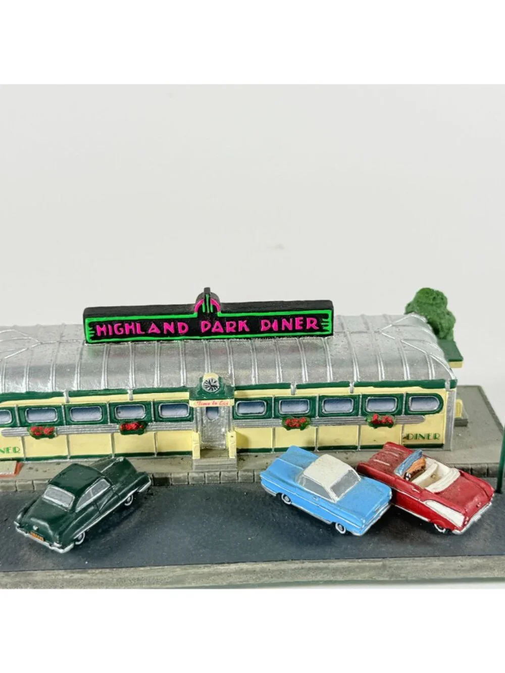 Danbury Mint 1993 Highland Park Diner Model Vintage Collectible